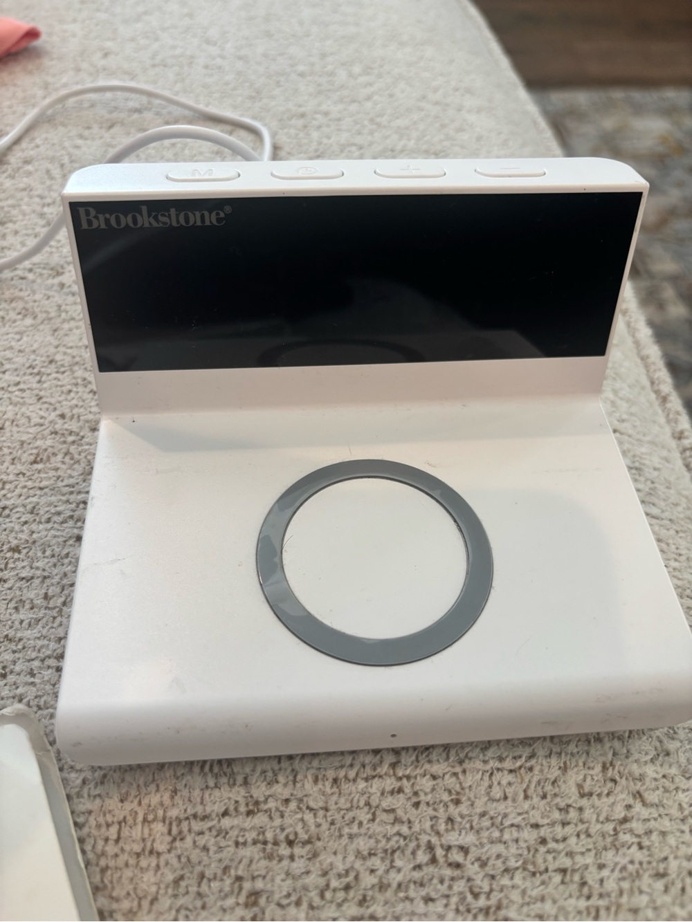 Brookstone Wireless Charging Alarm Clock Qi Charger LED Digital BK15-QC1-WT